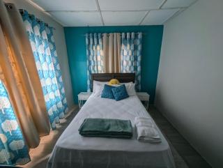 4 Bedroom house, Bon Accord Teak House - Bon Accord - 3