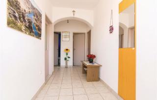 Three-Bedroom Apartment In Rovanjska - 6