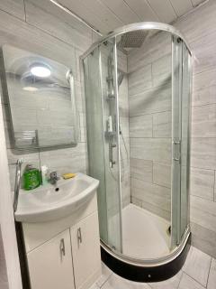 Comfy Ensuite Room in Colindale - Colindale - 5