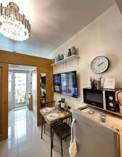 Condo near MOA and NAIA - 2