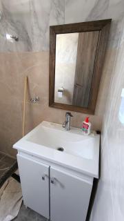 Departamento moderno recién estrenado con balcon - 1