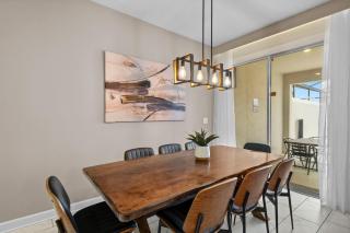 4 Bedrooms 3 Bathrooms Storey Lake 4829 Rc - 5