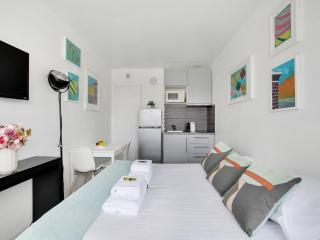 Bright studio with balcony - 2P- Eiffel Tower view - 8