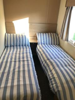Superb 8 Berth Caravan At Southview Holiday Park Near Skegness Ref 33027Tc - 4