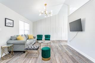 NEW 3 bd house - 5 min from Walnut Amphitheater - Raleigh - 0