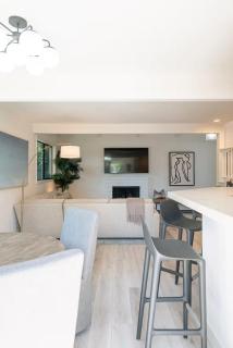 Montecito-Chic Beachside Retreat - 2