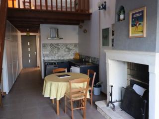 Maison rénovée 4 pers. avec jardin et PARKING - FR-1-738-34 - 3