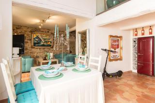 Steps from the Port! Chic 2-Bed in the Heart of Saint-Tropez - Saint-Tropez - 3