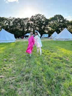 Glamping in the Kent weald nr Tenterden Spacious quite site sole use 3 to 6 equipped tents, Tranquil and beautiful rural location yet just an hour to London - 1