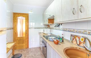 Awesome Apartment In Santa Pola - 4