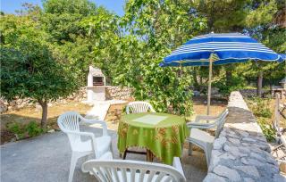 2 Bedroom Cozy Apartment In Potocnica - Potocnica - 1
