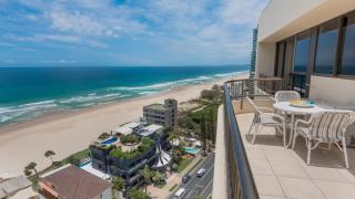 Norfolk Luxury Beachfront Apartments Gold Coast - 2