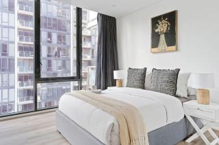 Spacious 3BR Near Crown Sleeps 10 Free Parking - 5