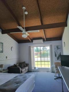 Bakery Park Motor Inn - Tocumwal - 8