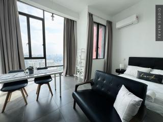Seven Studio - Empire Damansara - Netflix & WiFi - Petaling Jaya - 0