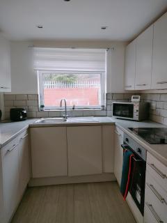 Shalom Haven - 4BR with Private-Parking SA - Leigh - 6
