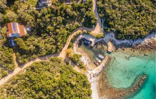 Awesome Home In Nevidane With Wifi - 1