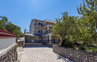2 Bedroom Stunning Apartment In Senj - 5