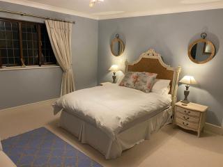 Maple House - - 8