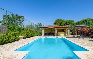3 Bedroom Amazing Home In Smoljanci - Smoljanci - 6