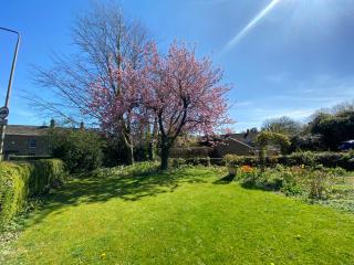 Grade II Listed House near Chatsworth - 8