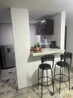 Apto central san Antonio con 5o - 6