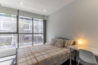 L5 Mascot Oasis Short Walk to Everywhere - 1