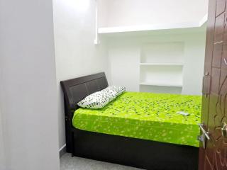 Airport PickupBeachChepauk StadiumKitchenWIFI - Chennai - 8