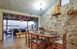 Stunning Home In Sevid With Kitchen - Sevid - 4