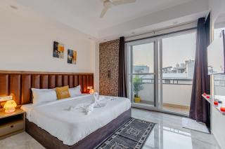 Lime Tree Luxury 2BHK Serviced Apartment Near Artemis Hospital Gurgaon - Gurgaon - 0
