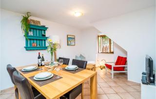 2 Bedroom Nice Home In Gruda - Gruda - 7