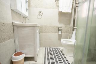 Lovely 2 bedroom apartment with a beautiful view - 2