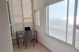 Central Netanya Beachside Apartment - Netanya - 2