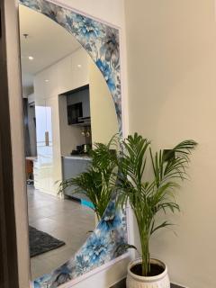 Suncatcher by Royal Reetreat Suite - New Delhi - 4