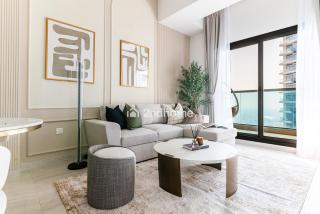 Newly Furnished Unit in Elite, Business Bay - 8