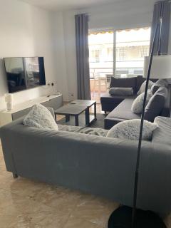 BIG APARTMENT in front of beach - 3