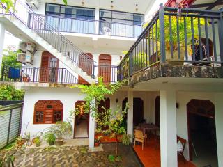 White King Guest - 3