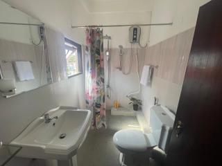 Louie's Place - Mirissa - 3