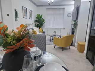 Modern House close to Etihad, Coop Live, Manchester city centre, ideal for Groups, Families & Work, free parking - Manchester - 5