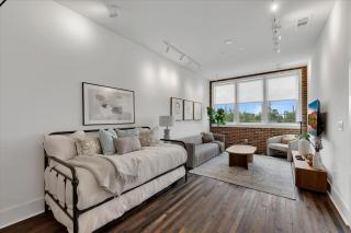 New Construction Loft Style Spacious Lux Apt 204 - Atlanta - 3