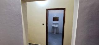 Deluxe King Size Bed Saloon - 6