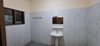 Deluxe King Size Bed Saloon - 3