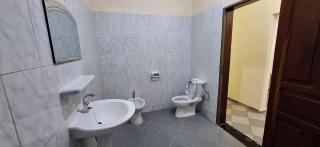 Deluxe King Size Bed Saloon - 4