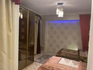 Luxury 3 bedrooms apartment for rent in a sheikh zayed compound - Kafr Abū ʼumaydah - 4