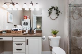 Primrose Studio 1BR Studio near Downtown Beaches Wineries - 5