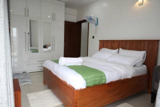 3 bedroom serviced apartment muyenga - Kampala - 1