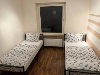 ZENTRALE Wohnung mit Hinterhof Parkplatz plus großen Balkon - Osnabrück - 4