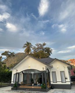 The Pawana-KOZE Swimming Pool with Mountain View - 5