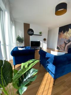 KoCASA-Apartments 03, City-Center Böblingen, Stellplatz, Balkon, Waipu-TV - Böblingen - 0