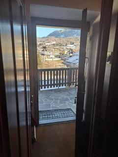 Comodo e luminoso, splendida vista su Cortina - Cortina dʼAmpezzo - 2